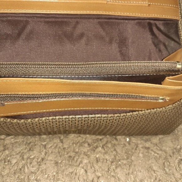 Vintage CHARLES JOURDAN Actif Logos Paris WALLET-Zips-Billfold-Excellent - Picture 7 of 7